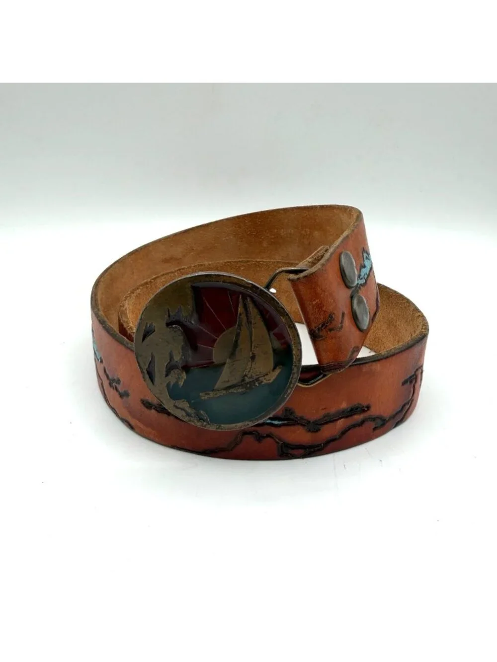 Vintage 1977 Indiana Metal Craft Brass Buckle Painted Tooled Leather Belt